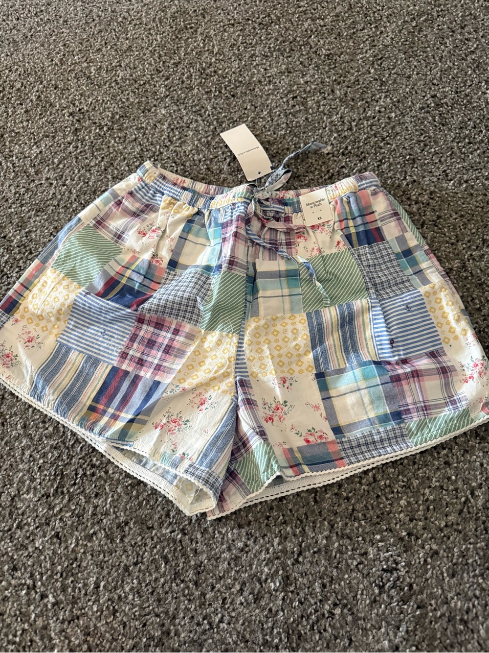Womens new Abercrombie & fitch shorts size xs
